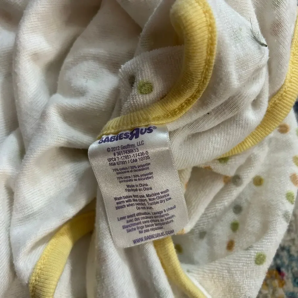 BabiesRUs Baby Blanket 24x28 Polka Dots Yellow Trim Hooded Geoffrey 2012